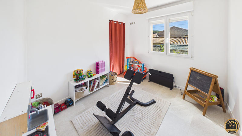 Maison - 138 m² - 5 pièces