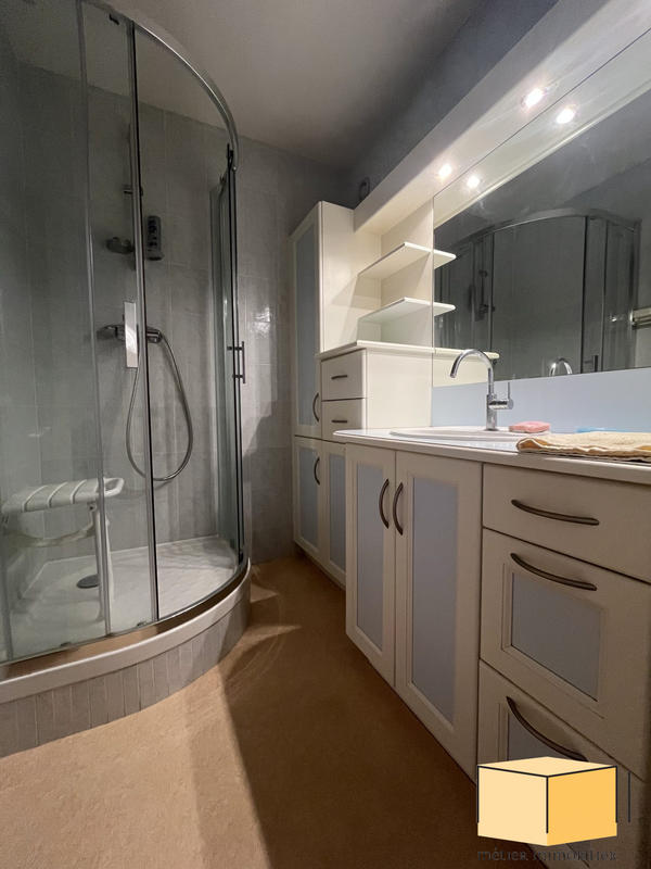 Appartement - 79 m² - 4 pièces