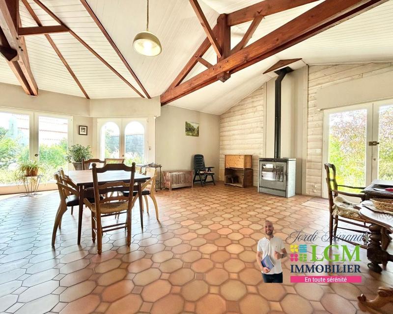 Maison d'architecte - 237 m² - 4 pièces