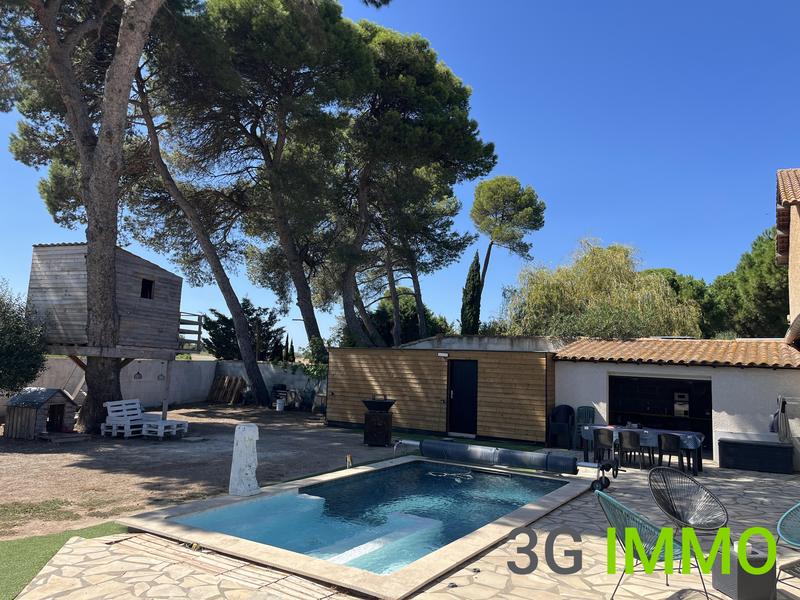 Maison - 244 m² - 9 pièces