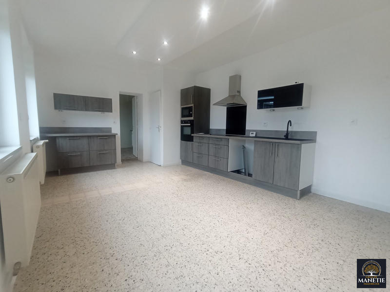 Maison - 98 m² - 5 pièces