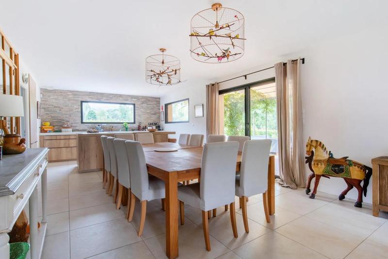 Maison - 160 m² - 4 pièces