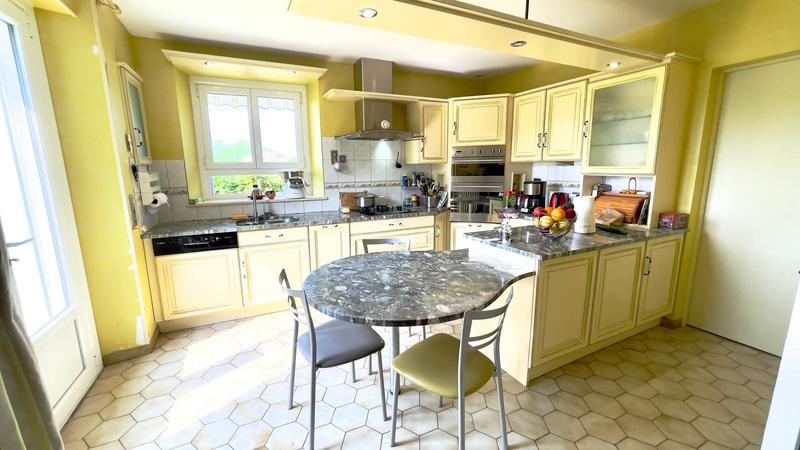 Maison - 127 m² - 5 pièces