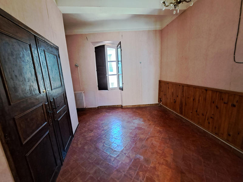 Maison - 221 m² - 8 pièces