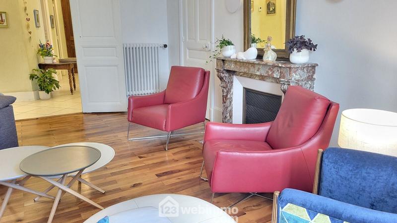 Appartement - 200 m² - 7 pièces