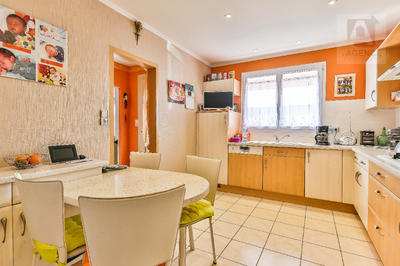 Maison - 123 m² - 4 pièces