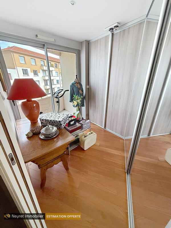 Appartement - 135 m² - 6 pièces