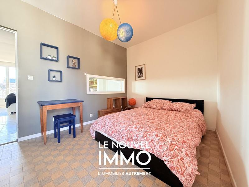 Appartement - 108 m² - 5 pièces