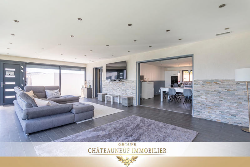 Maison - 150 m² - 4 pièces