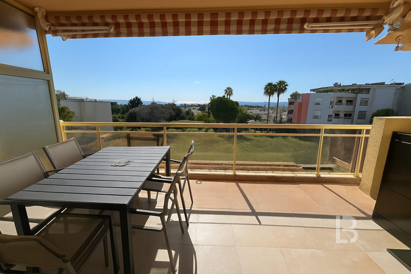 Appartement - 92 m² - 3 pièces