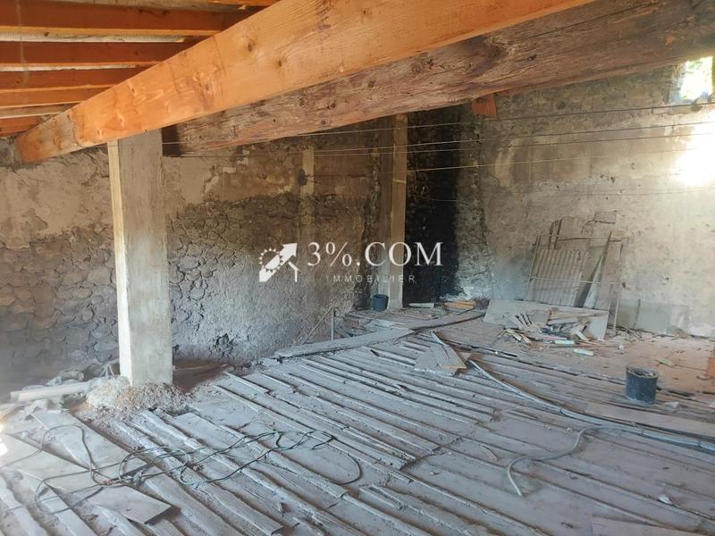 Maison - 300 m² - 6 pièces