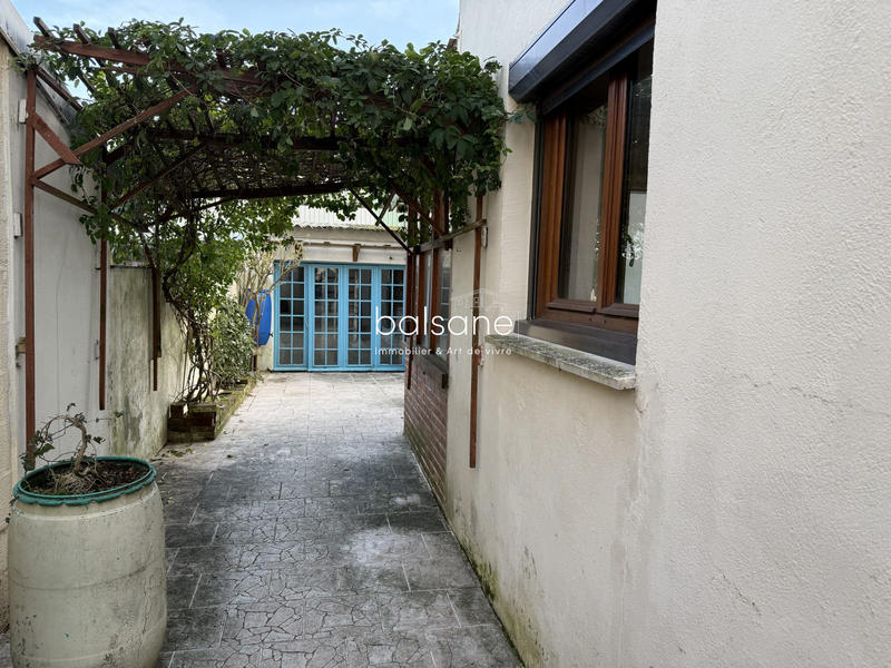 Maison - 90 m² - 4 pièces