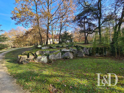 Maison - 303 m² - 10 pièces