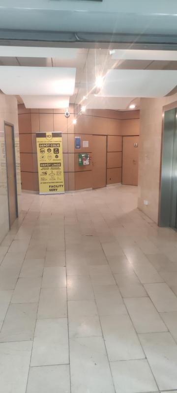 Bureau - 73 m² - 1 pièce