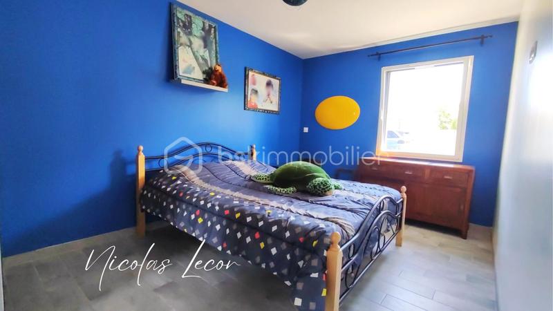 Propriété - 250 m² - 9 pièces