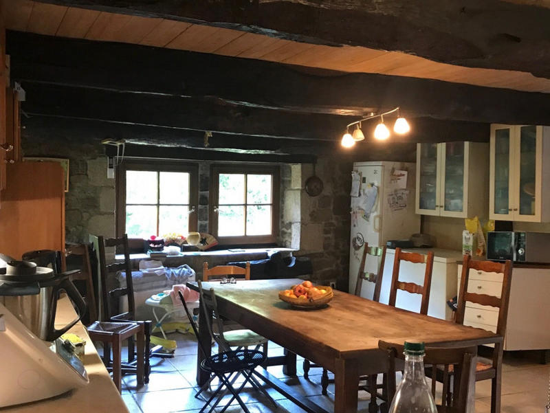 Propriété - 286 m² - 12 pièces