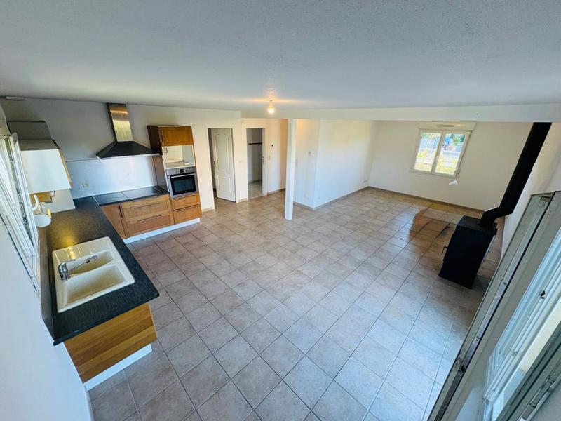 Maison - 92 m² - 5 pièces