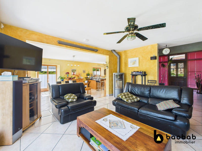 Maison - 320 m² - 12 pièces