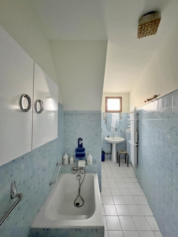 Maison - 182 m² - 7 pièces