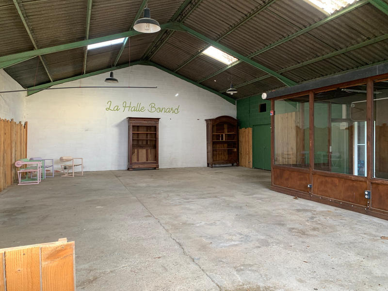 Parking / Garage - 126 m²