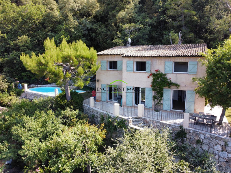 Maison - 145 m² - 4 pièces