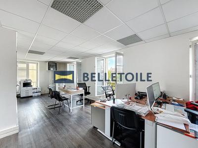 Bureau - 66 m²