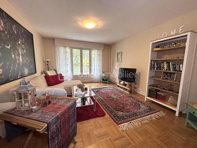 Appartement - 77 m² - 3 pièces