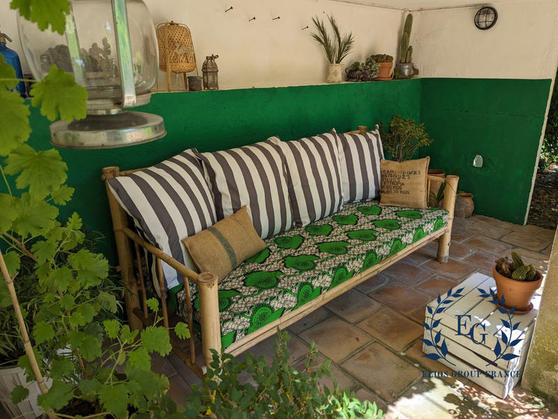 Maison - 482 m² - 14 pièces