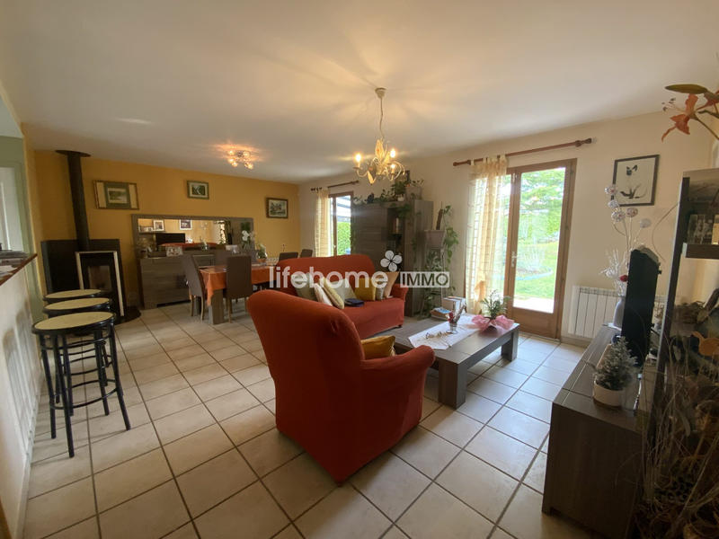 Maison traditionnelle - 98 m² - 4 pièces