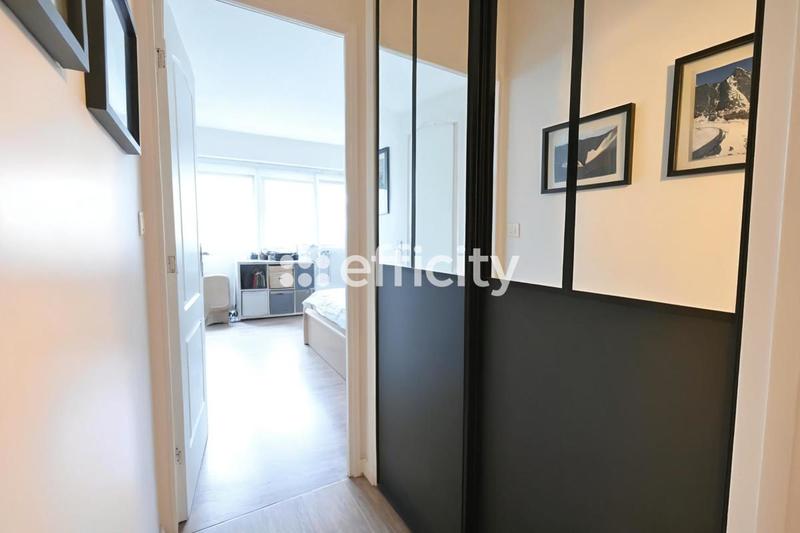 Appartement - 60 m² - 2 pièces