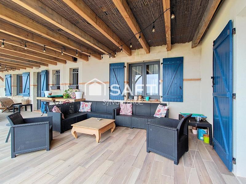 Maison - 140 m² - 5 pièces