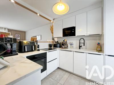 Maison - 80 m² - 5 pièces