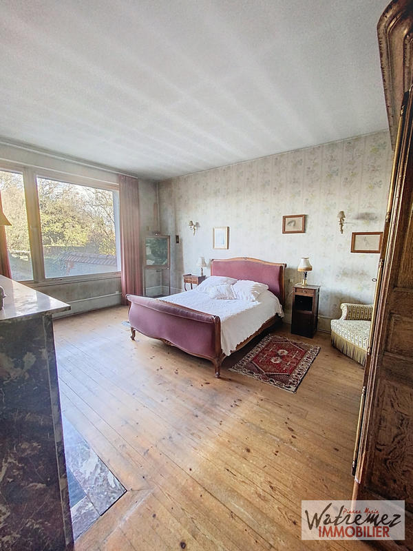 Maison - 254 m² - 10 pièces