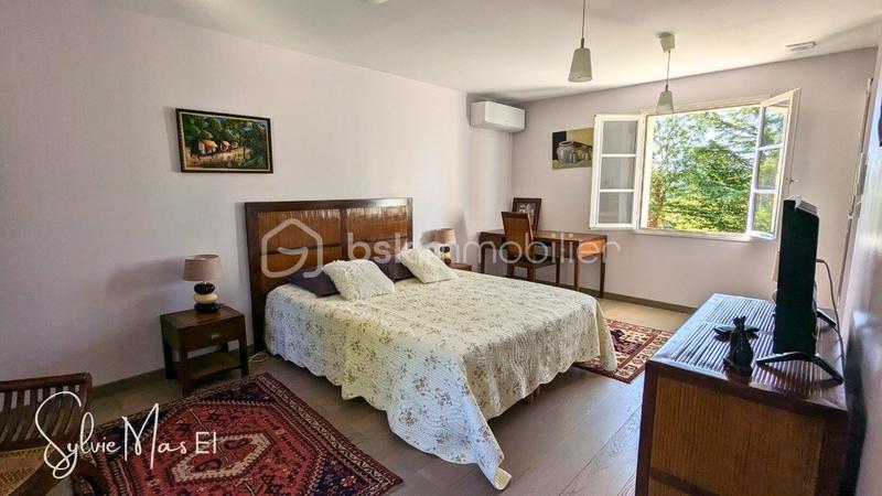 Maison - 190 m² - 6 pièces