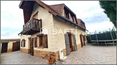 Maison - 145 m² - 6 pièces