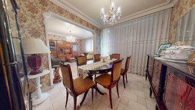 Appartement - 94 m² - 5 pièces