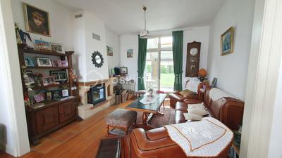 Demeure - 180 m² - 8 pièces