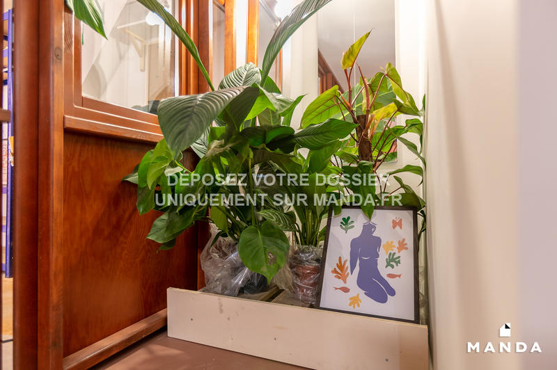 Chambre - 13 m² - 12 pièces