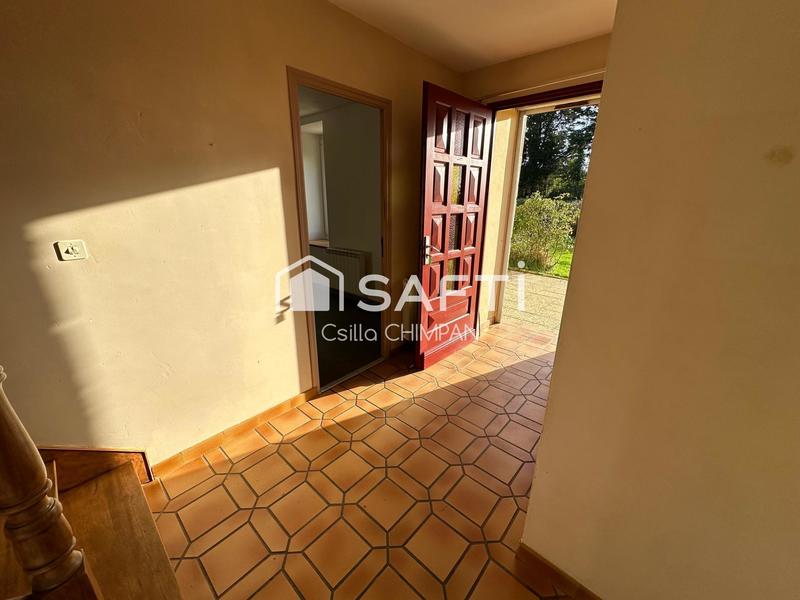 Maison - 98 m² - 4 pièces
