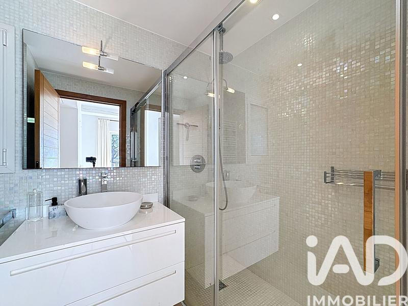 Maison - 295 m² - 7 pièces