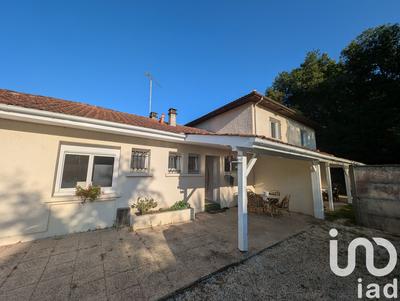 Maison - 180 m² - 7 pièces