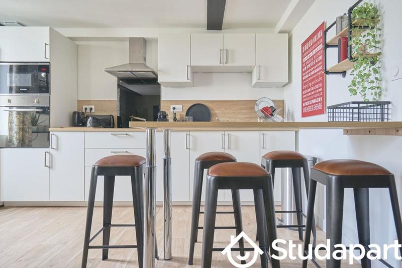 Chambre - 13 m² - 1 pièce