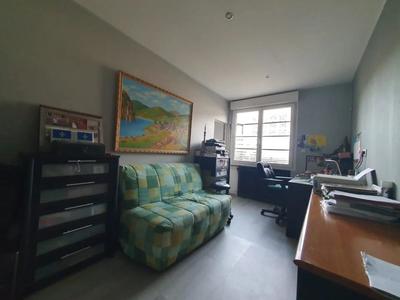 Maison - 270 m² - 10 pièces