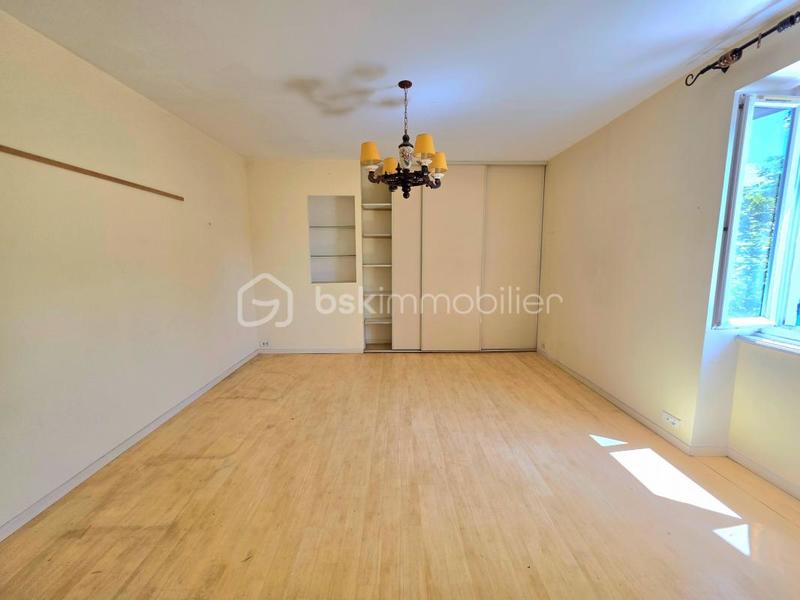 Demeure - 320 m² - 10 pièces