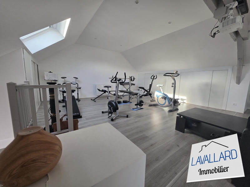 Maison ancienne - 256 m² - 6 pièces