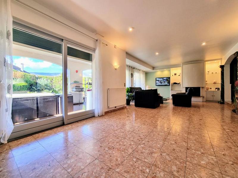 Maison - 171 m² - 5 pièces