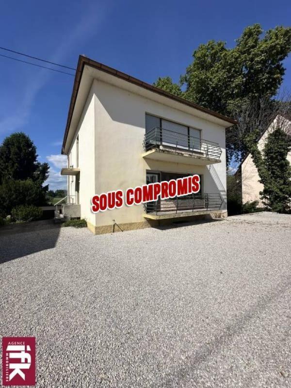 Appartement - 93 m² - 4 pièces