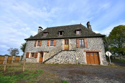 Maison ancienne - 137 m² - 6 pièces