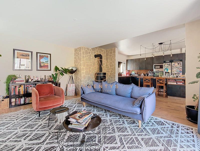 Maison - 130 m² - 7 pièces