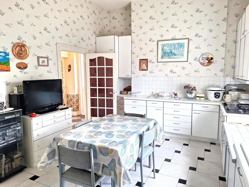 Maison - 171 m² - 6 pièces